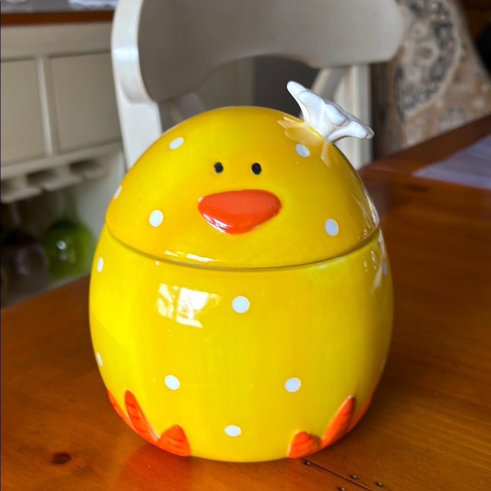 🐣WHIMSICAL BABY CHICK CERAMIC COVERED CANDY DISH